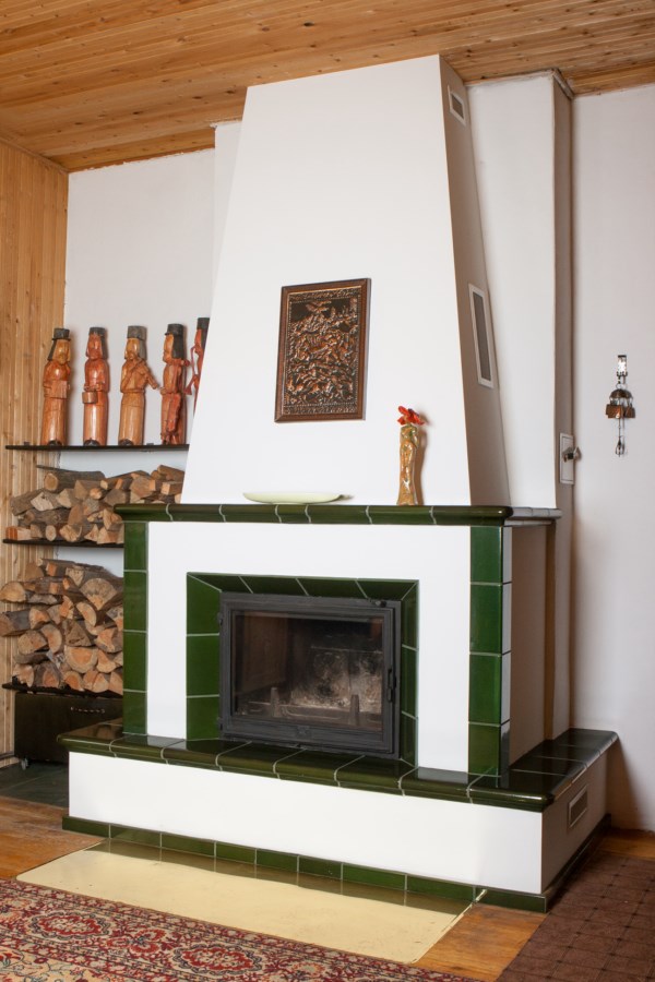 kafle dom drewniany zieleń butelkowa